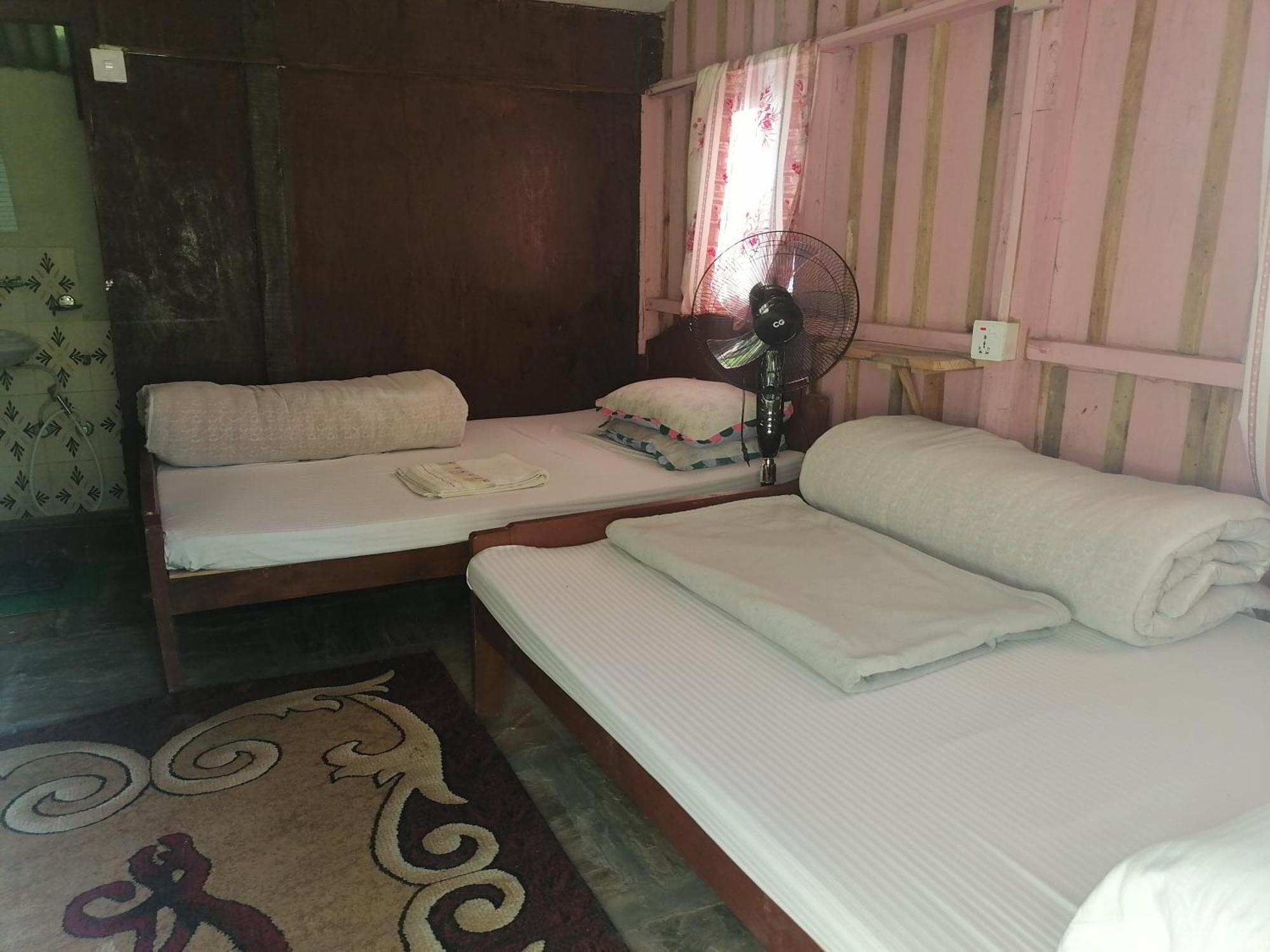 Jungle Crown Organic Homestay Nagarkot Room photo