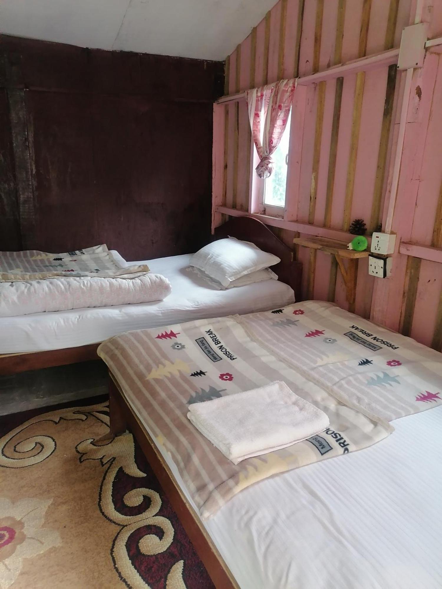 Jungle Crown Organic Homestay Nagarkot Room photo